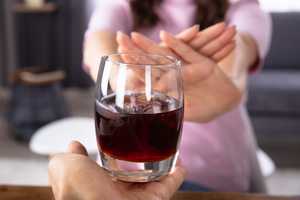 Por qué me da acidez cuando bebo alcohol